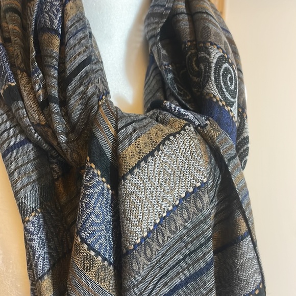 Simply Novelle Women’s Scarf, Color; diff. greys, black, blue’s, diff. brown’s - Picture 7 of 16